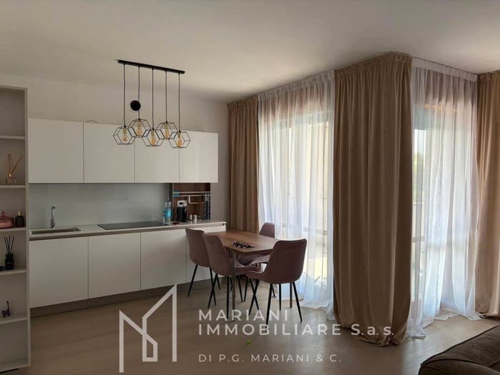 Appartamento trilocale in vendita in Via Novembre, Ravello Villastanza Villapia, Parabiago