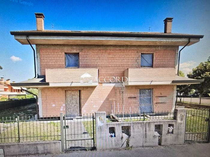 Casa quadrilocale in vendita in Via Roma, Centro, Terrassa Padovana