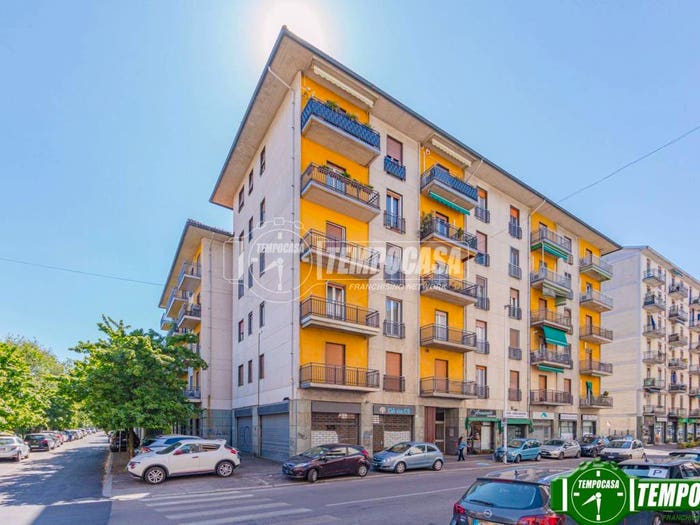 Appartamento trilocale in vendita in Via Umberto Olevano, Città Giardino, Pavia