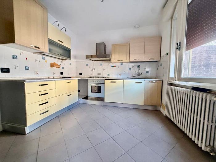 Casa con 6 locali in vendita in Via Dazio, Centro, Bondeno