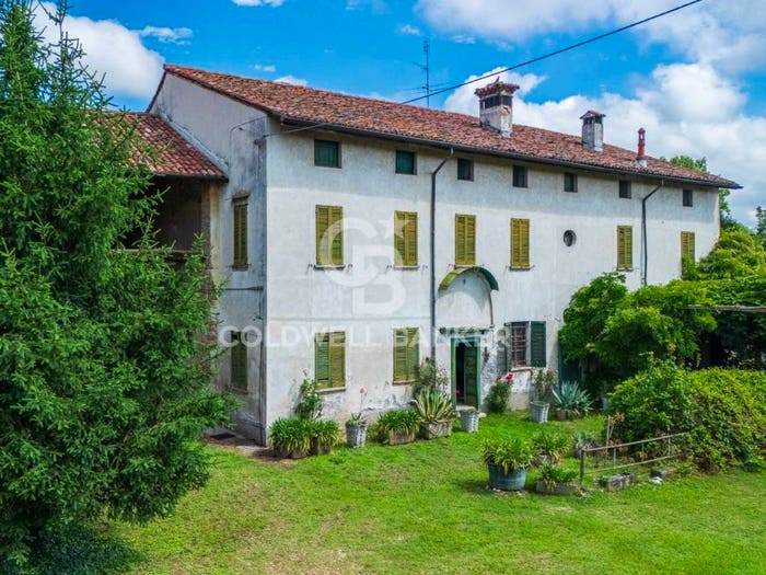 Casa con 6 locali in vendita in Via Giuseppe Garibaldi, Centro, Maleo