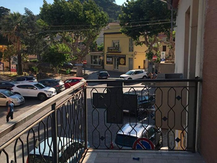 Appartamento bilocale in vendita in Via Santa Maria, Santa Maria, Catanzaro