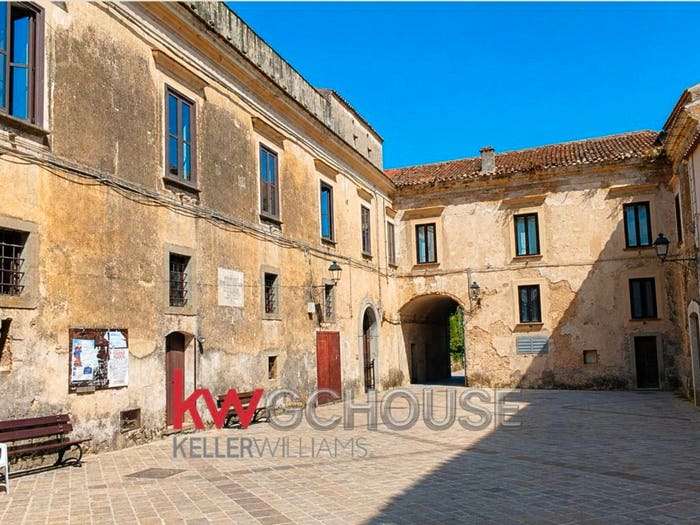 Casa con 6 locali in vendita in Via Vietro Mazziotti, Celso, Pollica