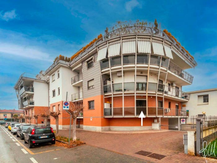 Appartamento trilocale in vendita in Via delle Aie, Centro, None