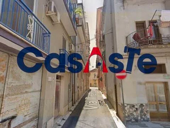 Appartamento con 5 locali in vendita in Via Mirenzi, Spinazzola