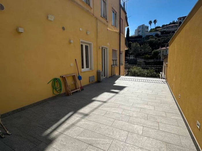 Appartamento trilocale in vendita in Via Loreto, Parco San Rocco Tetti Rossi Loreto, Alassio