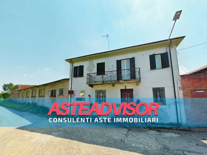 Casa con 6 locali in vendita in Regione Stazione FerroviariaMontiglio Monferrato, Stazione Ferroviaria, Montiglio Monferrato