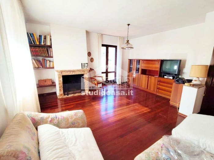 Appartamento quadrilocale in vendita in Centro, Gandellino