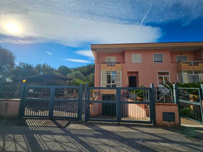Casa quadrilocale in vendita in Via San Martino, Camigliano