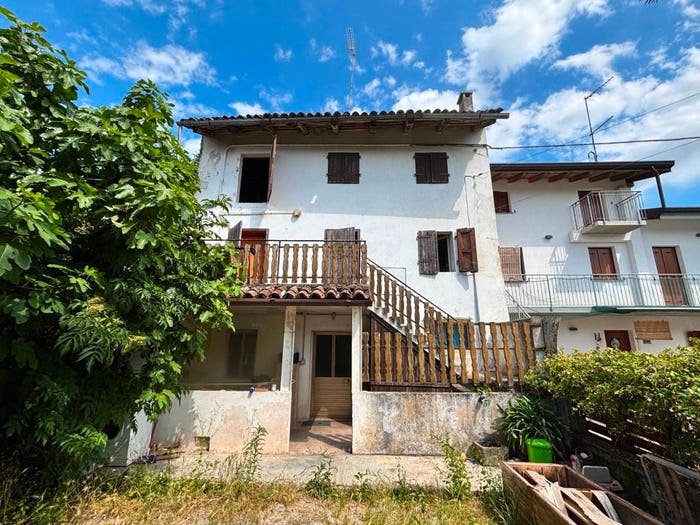 Casa quadrilocale in vendita in Via Cerneglons, Orsaria, Premariacco