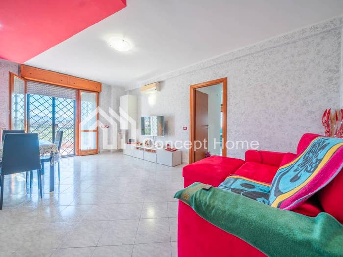 Appartamento quadrilocale in vendita in Via Fraine, Castelverde, Roma