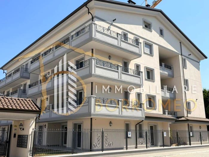 Appartamento trilocale in vendita in Via Padre Egidio Boga, Cesano Maderno