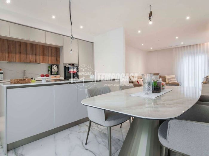 Appartamento trilocale in vendita in Via Palestro, Borghi, Como