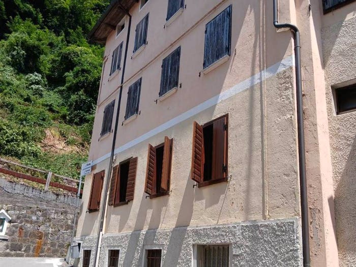 Appartamento con 6 locali in vendita in Centro, Posina