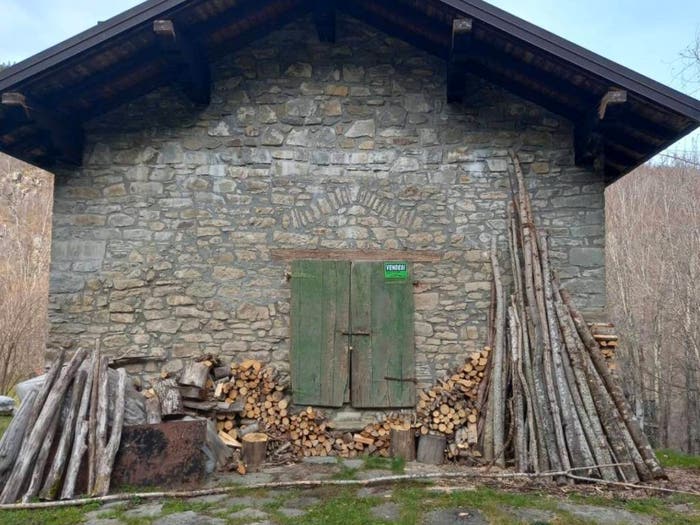 Casa bilocale in vendita in Via Radici, Pievepelago