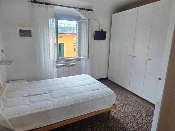 Appartamento trilocale in vendita in Via chiappazzo, Staglieno, Genova