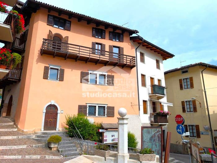 Casa quadrilocale in vendita in Piazza, Terragnolo