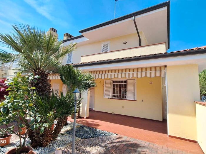 Casa quadrilocale in vendita in Via Ancona, Lido degli Estensi, Comacchio