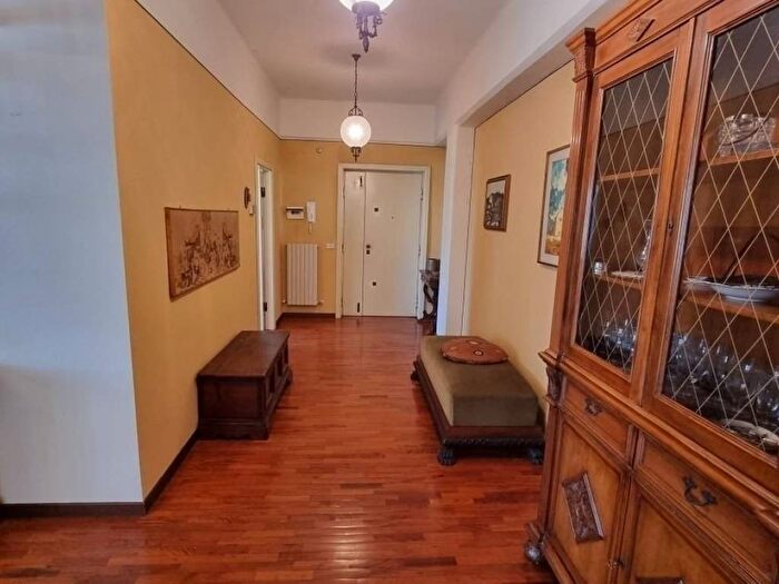 Casa con 5 locali in vendita in Via Luciano Manara, Pantano, Pesaro