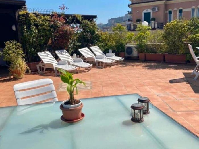 Casa con 6 locali in vendita in Via Giacinto Gigante, Arenella, Napoli