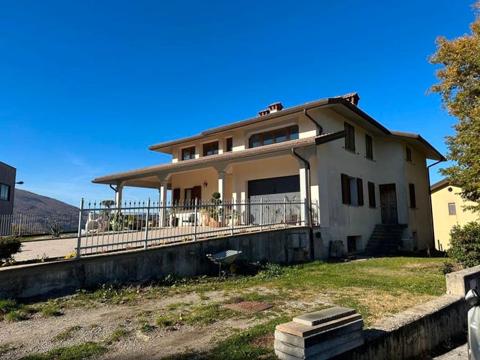 Appartamento con 5 locali in vendita in Via Cavaniccie Sparvo, Centro, Castiglione dei Pepoli