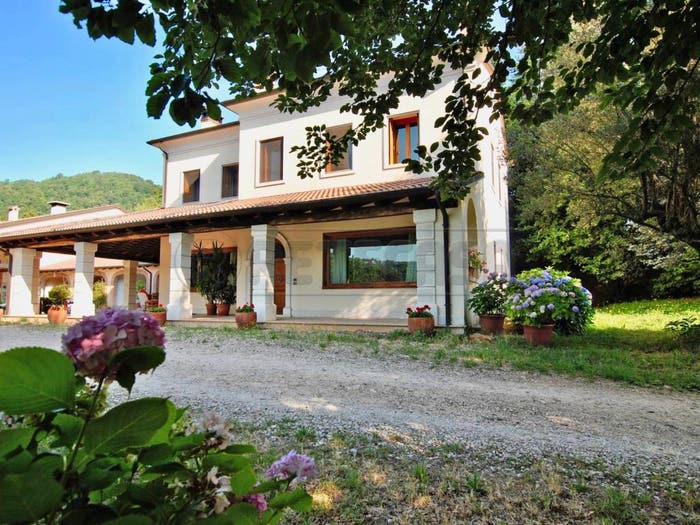 Casa con 6 locali in vendita in Via Savegnago, Cornedo Vicentino