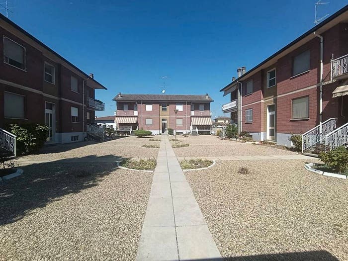 Appartamento con 5 locali in vendita in Via Giovanni Battista Nicala, Centro, Lomello