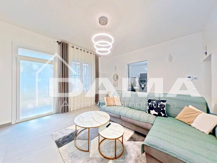 Casa con 6 locali in vendita in Ronco, Forlì