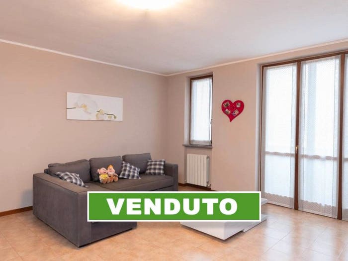 Appartamento trilocale in vendita in Via Sandro Pertini, Castiglione d'Adda