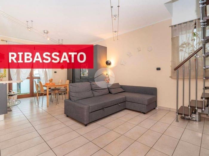 Appartamento trilocale in vendita in VIA GARIBALDI, San Gillio