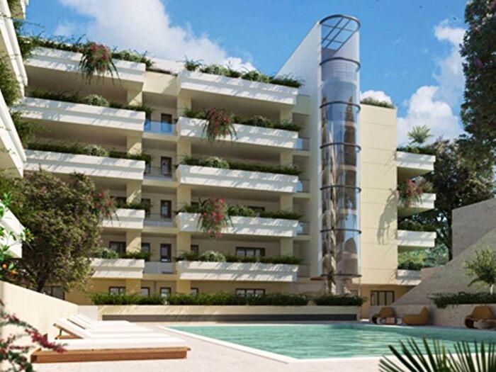 Appartamento quadrilocale in vendita in Via Lattanzio, Balduina, Roma