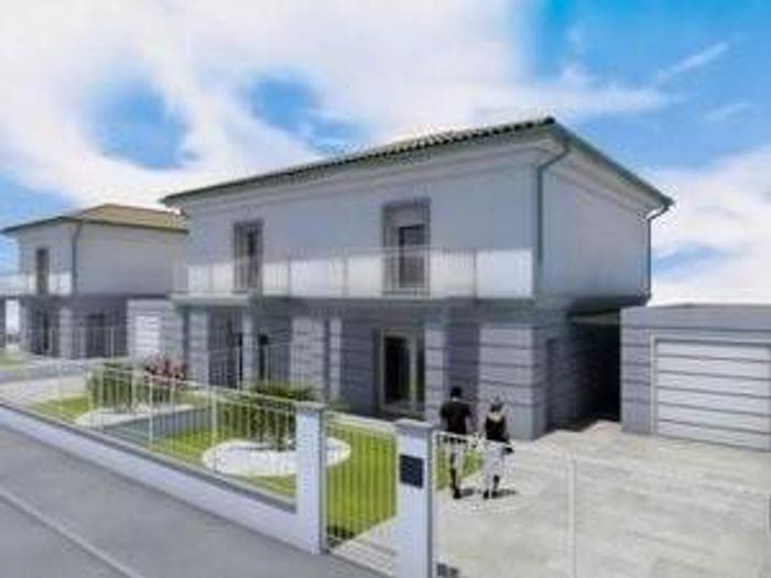 Casa quadrilocale in vendita in Via Antonio Meucci, Centro, Orzinuovi