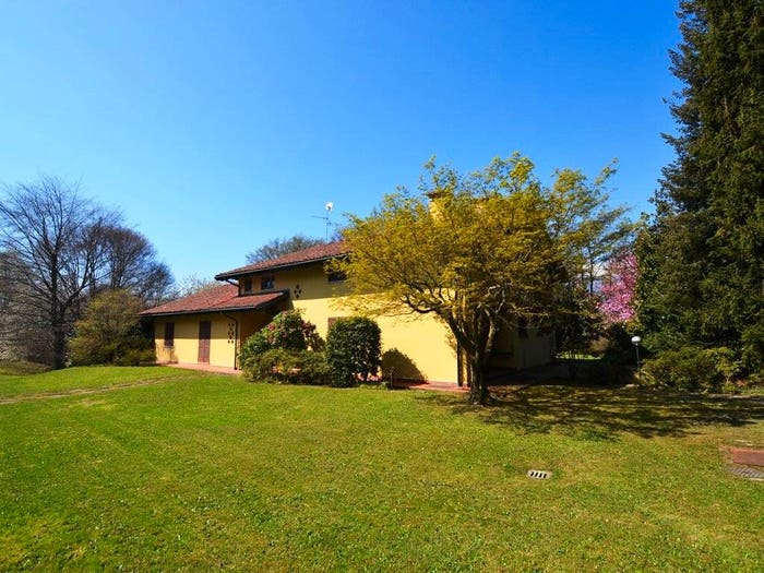 Casa con 6 locali in vendita in Via Verona, Vandorno Piazzo Cossila, Biella