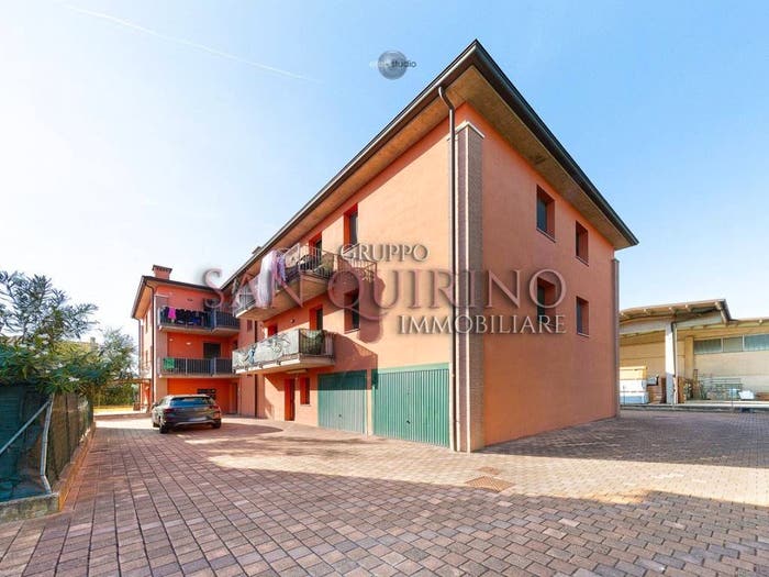 Appartamento trilocale in vendita in Via Famiglia Rossi, Santa Vittoria, Gualtieri
