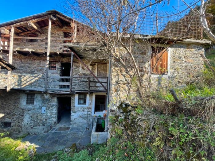 Casa trilocale in vendita in Via Nasoncio, Gerola Alta