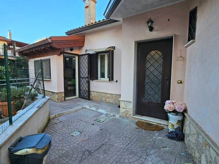 Appartamento trilocale in vendita in Via XXV Luglio, Tor Lupara, Fonte Nuova