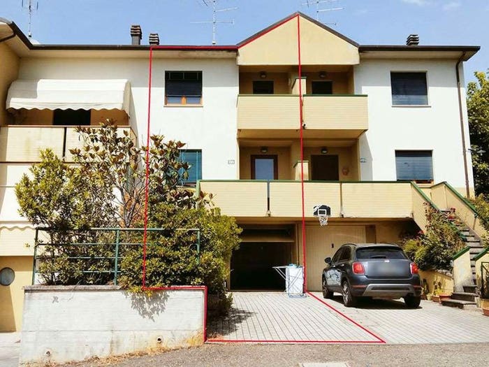 Appartamento con 6 locali in vendita in Via Giuseppe di Vittorio, Centro, Foiano della Chiana
