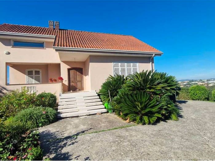 Casa con 6 locali in vendita in VIA FERENTINO, Tribunale, Frosinone