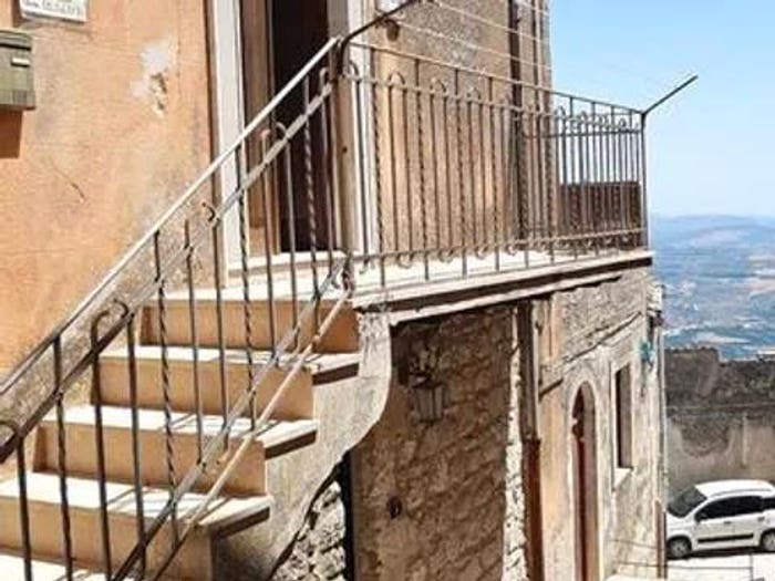 Casa quadrilocale in vendita in Via Itria, Caltabellotta