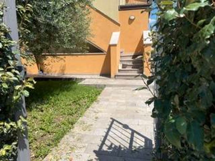 Appartamento trilocale in vendita in Via Don Lorenzo Milani, Castegnato
