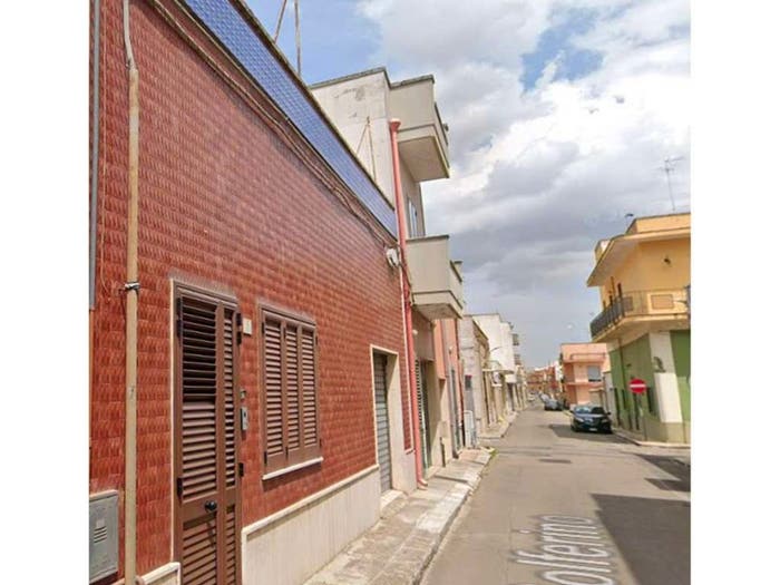 Appartamento con 5 locali in vendita in via Solferino, Squinzano