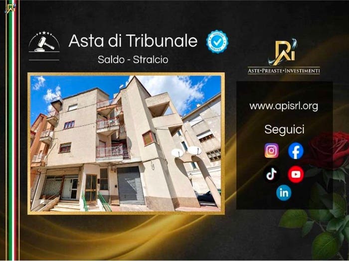 Appartamento con 6 locali in vendita in Via Francesco Caparello, Nicastro Sambiase, Lamezia Terme