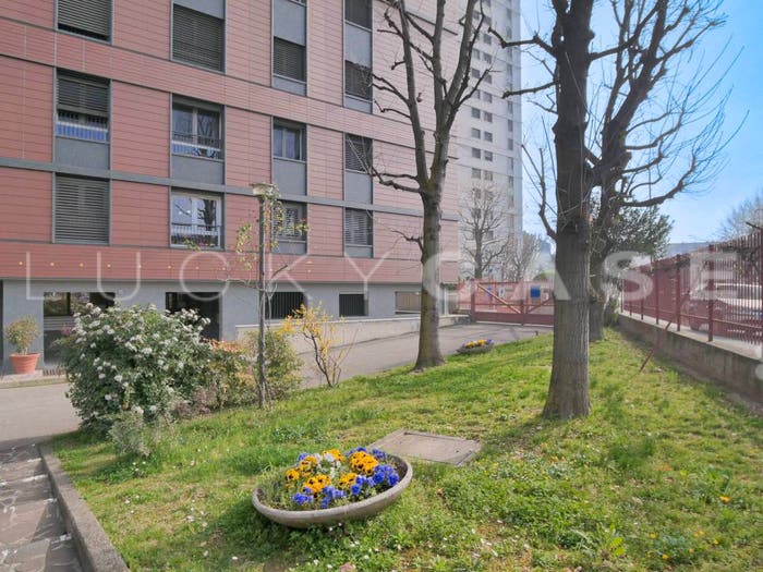 Appartamento quadrilocale in vendita in Via Michele De Angelis, Ca' Granda, Milano