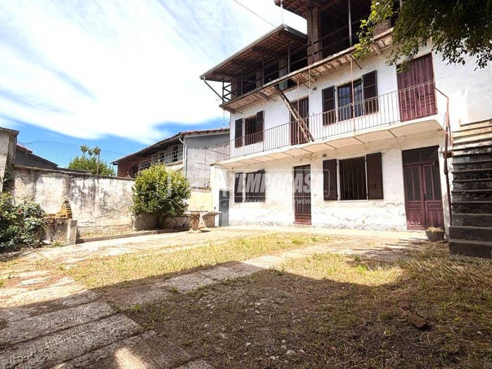 Casa con 6 locali in vendita in Via Galliano, Settimo Rottaro