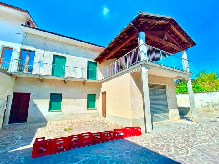 Casa trilocale in vendita in Via Ottavio Dogliani, Centro, Narzole