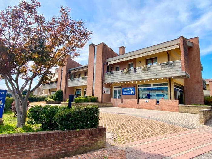 Appartamento quadrilocale in vendita in Via Brigata Orobica, Centro, Camisano Vicentino