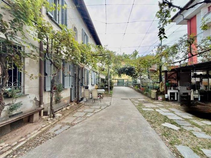 Casa con 6 locali in vendita in Via Parrocchiale, Cedrate, Gallarate