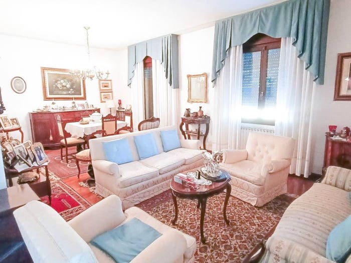 Casa con 5 locali in vendita in Via Dante Alighieri, Bottrighe, Adria