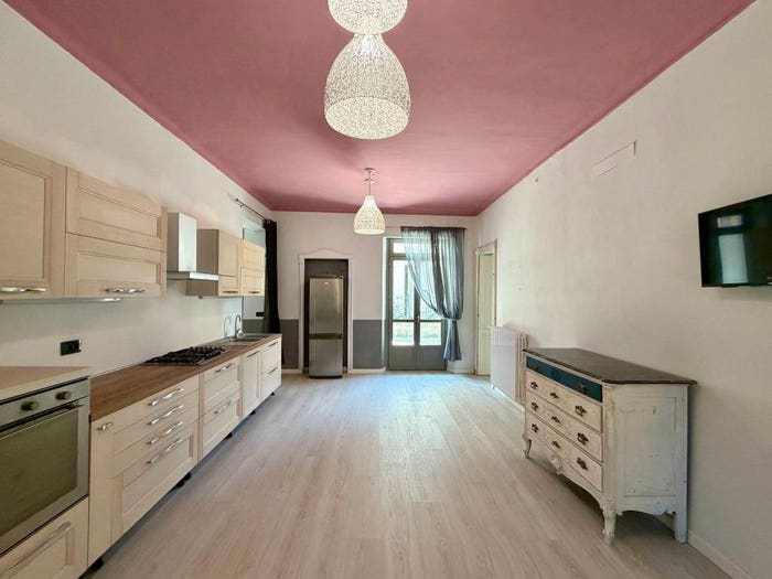 Appartamento trilocale in vendita in Via Vincenzo Gioberti, Centro, Alba