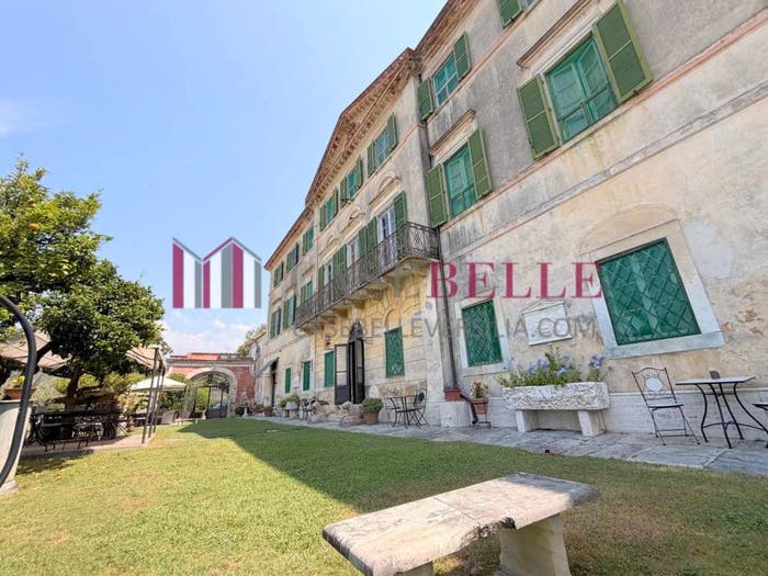 Casa con 6 locali in vendita in Via del Cavallini, Camaiore Paese, Camaiore